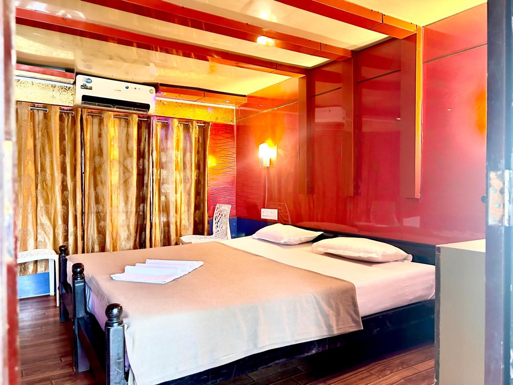 Harmony Houseboats Alappuzha Exterior foto